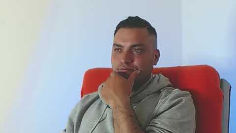 Stiven - online show from October 24, 2025, 9:22 pm