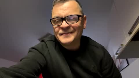 robert_tino online show from January 6, 2026, 8:40 am