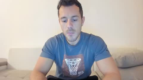 roberto4ever online show from November 23, 2025, 6:35 am