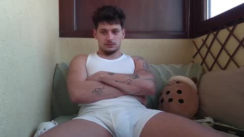 Roberto online show from March 9, 2026, 6:39 am