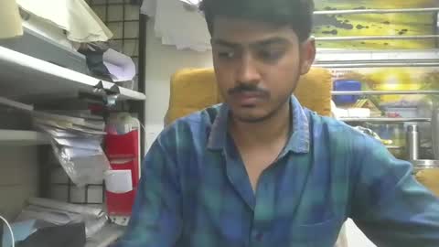 Snapshot of robertsalia220 chatting on March 1, 2025, 12:23 pm Robertsalia online show from March 1, 2025, 12:23 pm