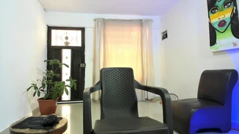 roberx_12 online show from December 12, 2024, 6:31 pm