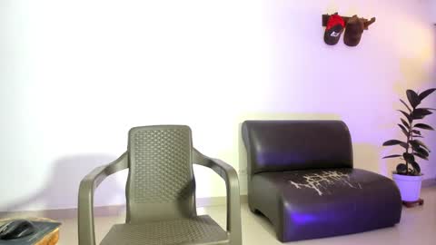 roberx_12 online show from January 20, 2025, 3:50 pm