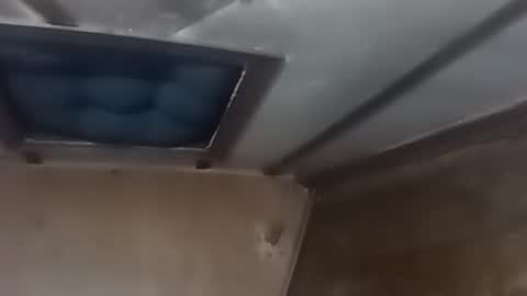 R online show from September 17, 2025, 3:52 am