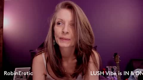Snapshot of robinerotic chatting on March 3, 2025, 4:36 am RobinErotic online show from March 3, 2025, 4:36 am