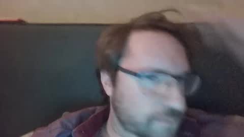 robinouhot online show from February 18, 2025, 10:25 pm