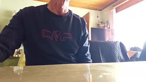 robke1966 online show from September 22, 2025, 9:33 am