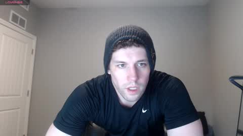 Snapshot of robknocks chatting on February 28, 2025, 12:32 am Rob Knocks online show from February 28, 2025, 12:32 am