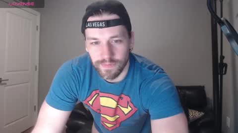 Snapshot of robknocks chatting on September 10, 2025, 4:12 am Rob Knocks online show from September 10, 2025, 4:12 am