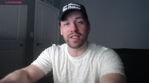 Snapshot of robknocks chatting on March 17, 2026, 2:16 am Rob Knocks online show from March 17, 2026, 2:16 am