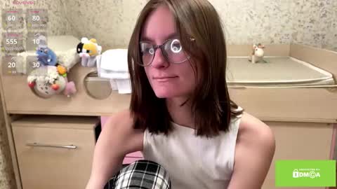 robynsentinella online show from March 26, 2026, 2:50 am