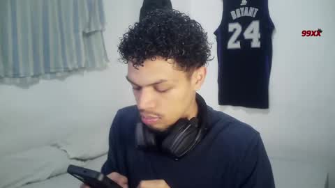 Rocco online show from November 26, 2025, 12:39 pm