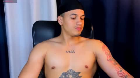 rocco_santos online show from October 24, 2025, 2:08 am