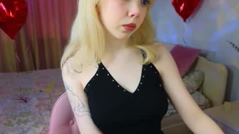 rochelle_dolly online show from March 20, 2026, 1:38 pm