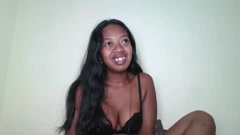 rochellinah online show from May 21, 2026, 11:39 am