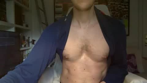 Snapshot of rocketviper chatting on November 12, 2025, 2:50 pm RocketViper online show from November 12, 2025, 2:50 pm