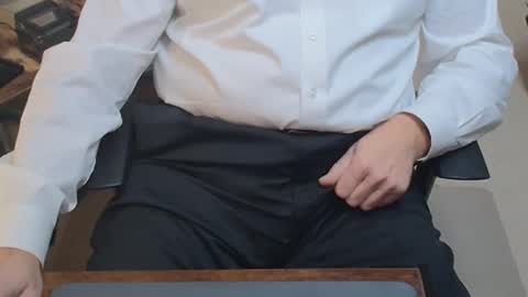 rockhardff online show from December 5, 2025, 2:36 pm