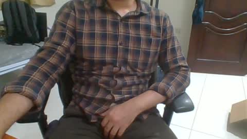 Snapshot of rockysam090 chatting on March 31, 2026, 9:37 pm rockysam090 online show from March 31, 2026, 9:37 pm