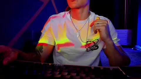 MY NAME  CAN SEE ALL MY CUM VIDEO BUY FAN SUB. online show from February 25, 2025, 9:42 am