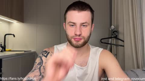 Snapshot of rodrigoveira chatting on January 7, 2025, 10:41 pm Rodrigo online show from January 7, 2025, 10:41 pm