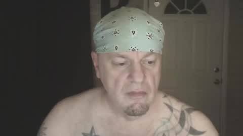 Snapshot of roinaz chatting on April 26, 2026, 7:39 am roinaz online show from April 26, 2026, 7:39 am