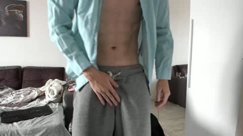 taylor fox online show from February 6, 2025, 10:48 am