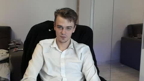 taylor fox online show from February 13, 2025, 5:01 pm