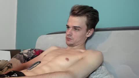 taylor fox online show from September 26, 2025, 8:57 pm