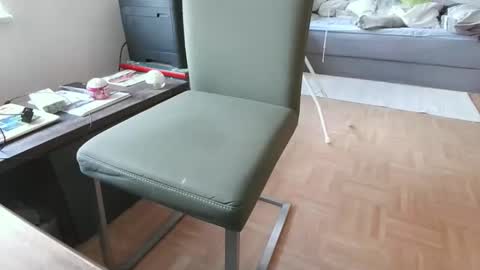 rolandloser1000 online show from October 21, 2025, 7:42 am