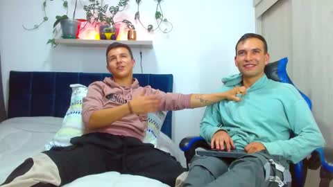 Snapshot of rolos_hot32 chatting on February 25, 2026, 12:53 am rolos_hot32 online show from February 25, 2026, 12:53 am