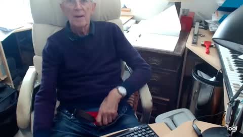 rolydawe online show from September 11, 2025, 3:23 pm