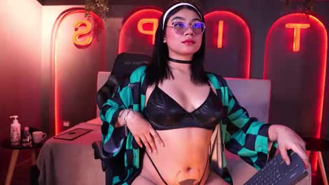 roma_hells online show from September 17, 2025, 7:04 pm