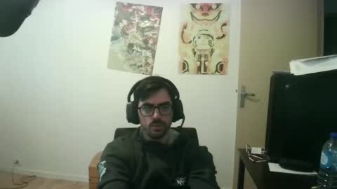 Snapshot of romainb72 chatting on February 7, 2026, 4:33 pm romainb72 online show from February 7, 2026, 4:33 pm