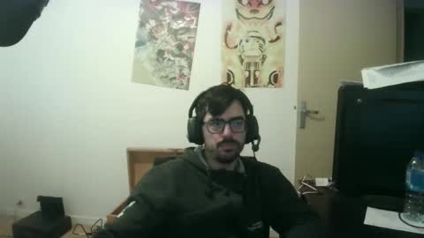 Snapshot of romainb72 chatting on February 15, 2026, 8:57 am romainb72 online show from February 15, 2026, 8:57 am