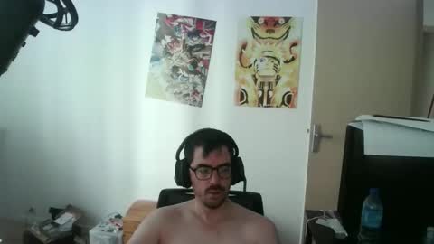 Snapshot of romainb72 chatting on May 27, 2026, 7:16 am romainb72 online show from May 27, 2026, 7:16 am