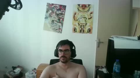 Snapshot of romainb72 chatting on June 5, 2026, 7:47 am romainb72 online show from June 5, 2026, 7:47 am