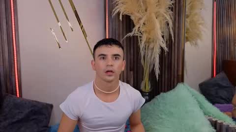   online show from December 1, 2025, 12:43 pm