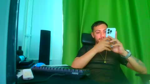 Snapshot of romaniamaster1 chatting on June 5, 2026, 6:52 am romaniamaster1 online show from June 5, 2026, 6:52 am