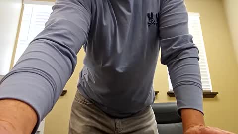 romanteeks online show from January 22, 2025, 11:10 pm