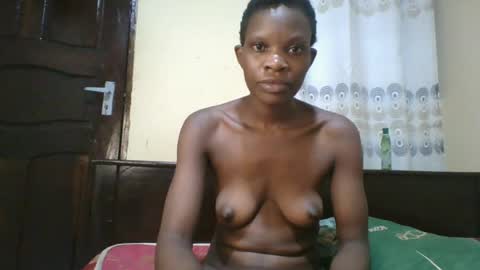 Snapshot of romantic2u4 chatting on July 7, 2026, 7:23 am Emma online show from July 7, 2026, 7:23 am