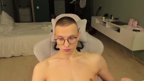 Romeo online show from February 10, 2025, 5:14 am