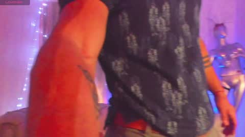 R O M E O  online show from December 12, 2024, 4:04 am