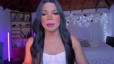 Romi Rouse online show from March 3, 2026, 10:54 am