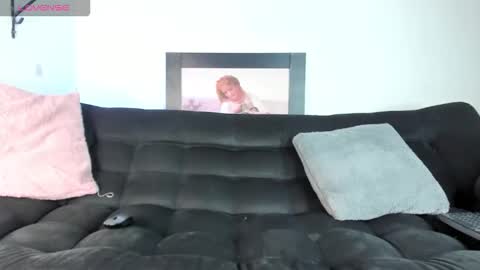 Ronnie online show from October 14, 2025, 7:14 pm