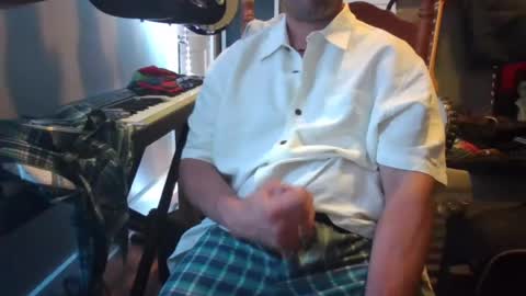 ronniejohnston13 online show from July 11, 2026, 3:53 am