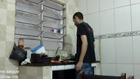 ronny online show from January 2, 2025, 5:29 pm