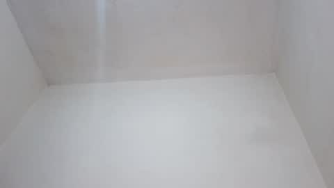 roosmery_ online show from September 15, 2025, 1:33 pm