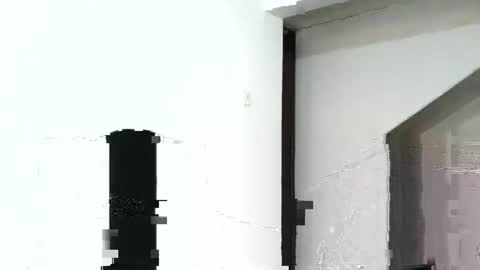 roosmery_ online show from April 17, 2026, 2:20 pm