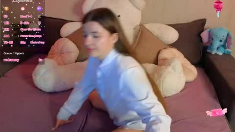 Snapshot of roraline_lov chatting on April 19, 2026, 6:10 pm roraline_lov online show from April 19, 2026, 6:10 pm