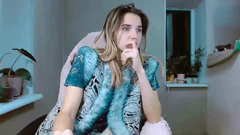 rosa843850 online show from October 19, 2025, 3:56 pm